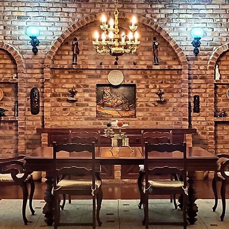 Pousada Taverna Do Golf เตเรซอโปลิส ภายนอก รูปภาพ