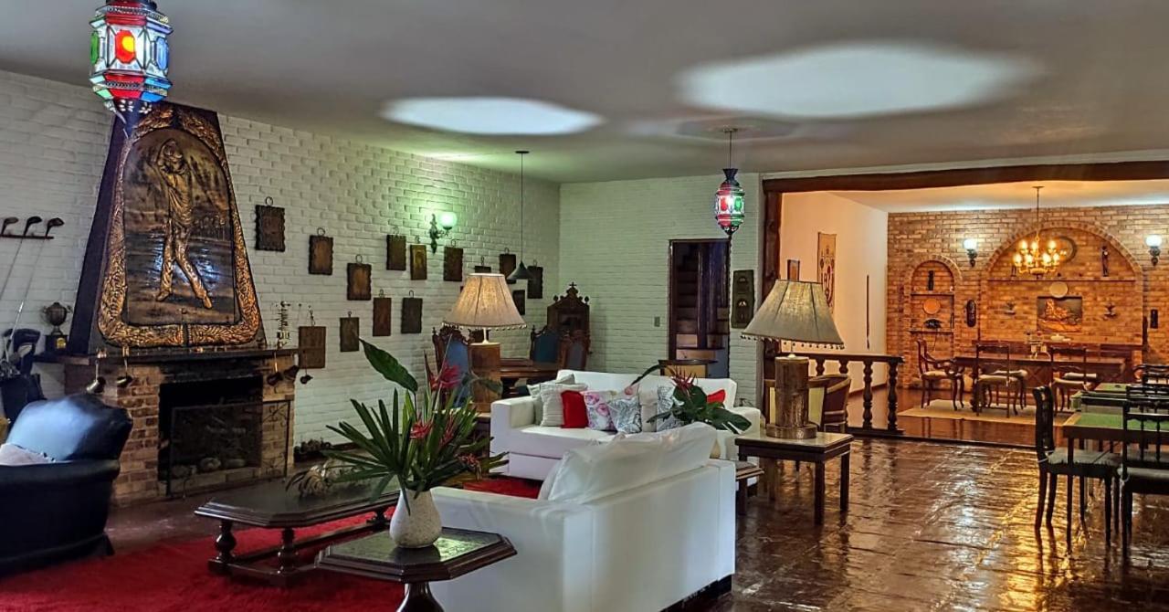 Pousada Taverna Do Golf เตเรซอโปลิส ภายนอก รูปภาพ